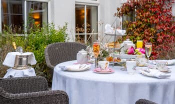 Keadeen Hotel - Kildare - Dine - Atrium (1)