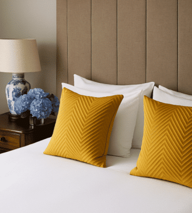 Keadeen-Hotel-Kildare-king-bedroom-details